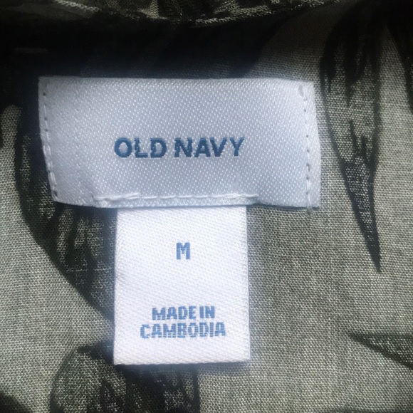 Old Navy Topical Top - Picture 7 of 8
